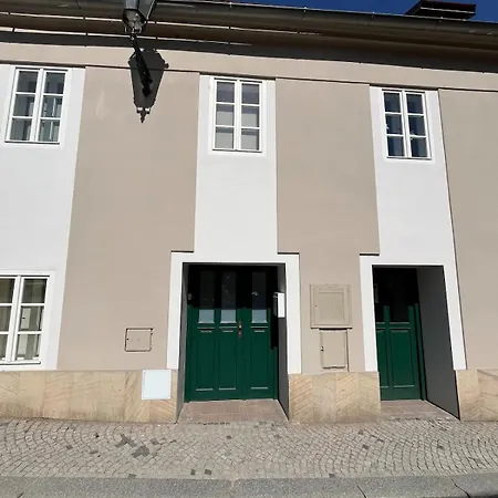 Pod Hradbami V Centru Litomeric Daire